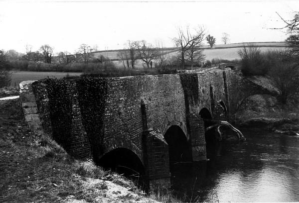 Brynich Aqueduct