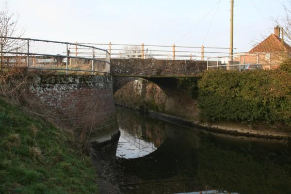 Hagnaby Lock Bridge