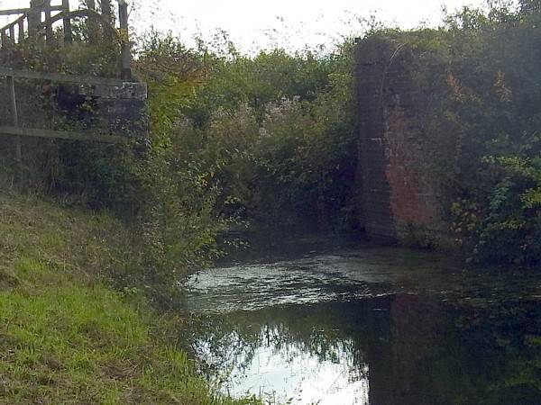 Woolsthorpe Lock 14