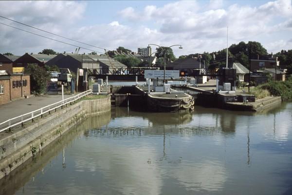 Brentford Locks 100