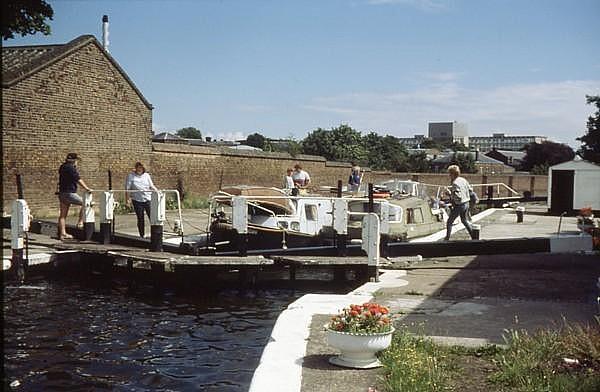 Hanwell Locks