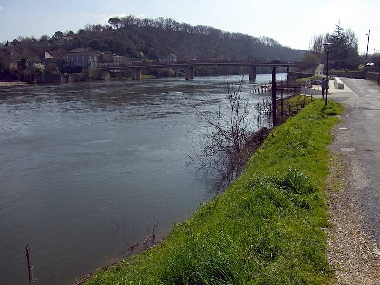 Puy-l'Eveque Bridge