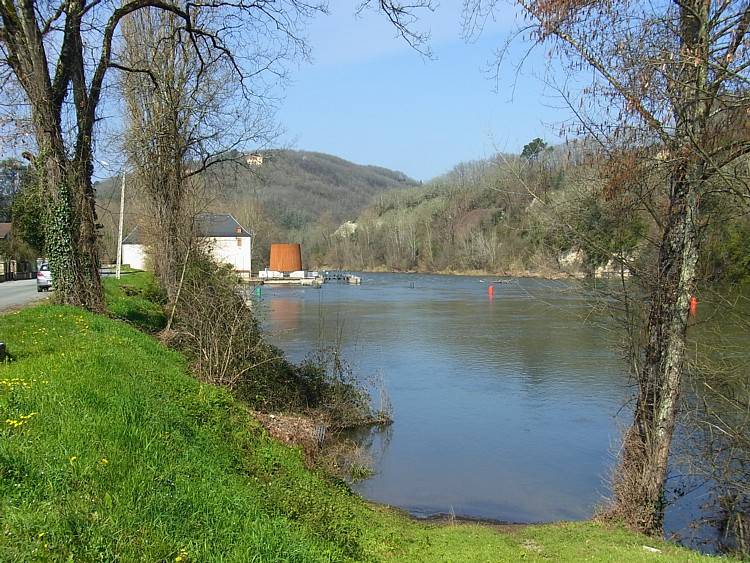 Puy-l'Eveque Lock