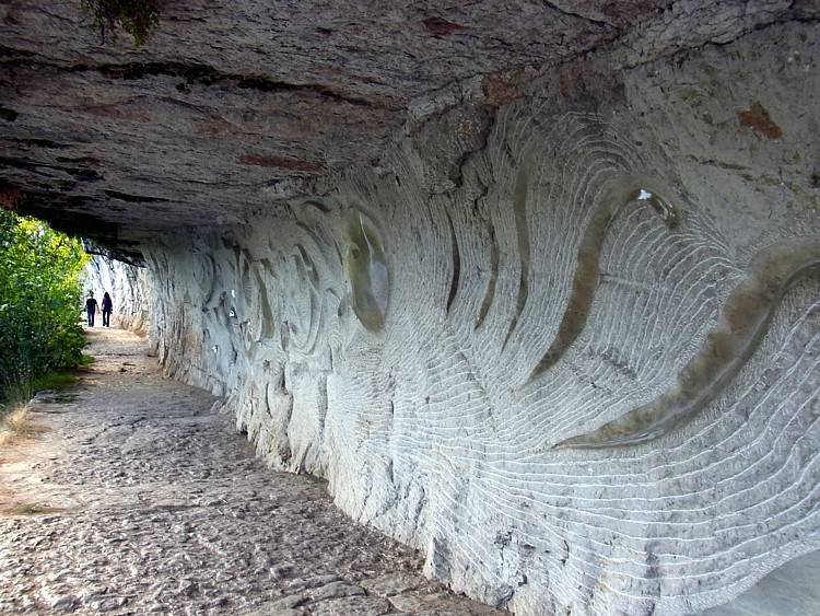 Cliff towpath