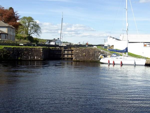 Ardrishaig Lock 2