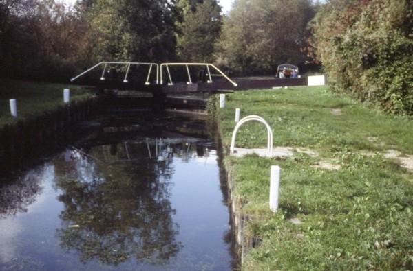 Burghfield Lock