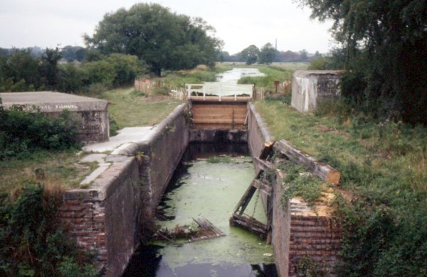 Midgham Lock