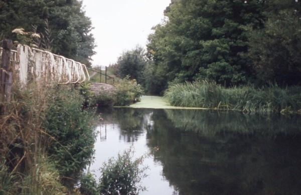 Woolhampton Old Lock