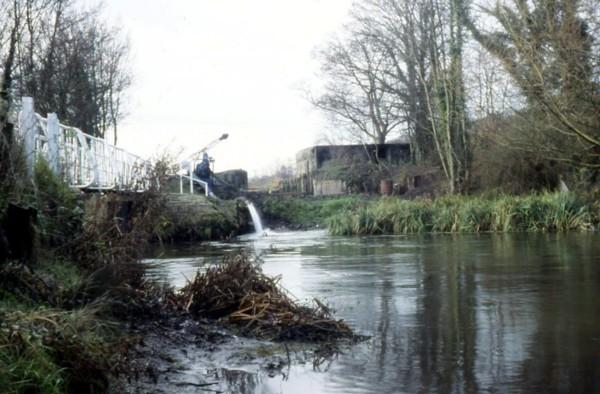 Woolhampton Old Lock