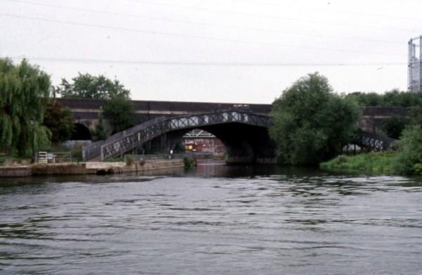 Entrance to Kennet