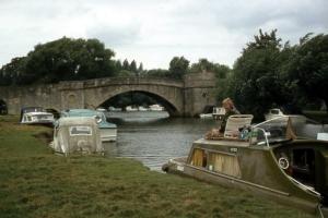 Halfpenny Bridge