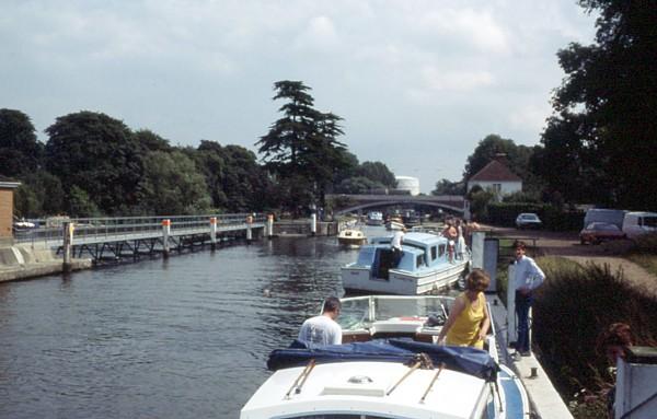 Bell Weir Lock