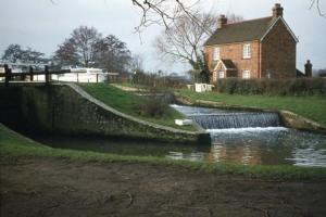 Papercourt Lock