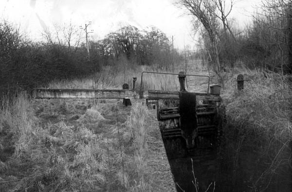 Eyton Village Lock