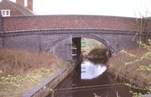 Long Lane Bridge from 