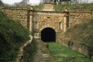 Thames and Severn Canal