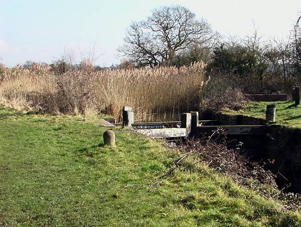 Mildenham Lock 3