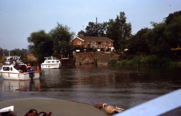 Tewkesbury Lock